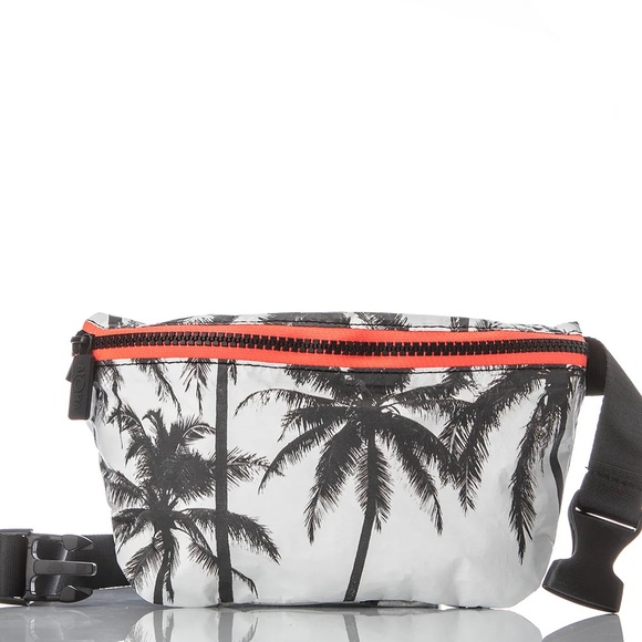 Aloha Collection Kalapana Samudra Fanny Pack - Picture 2 of 9